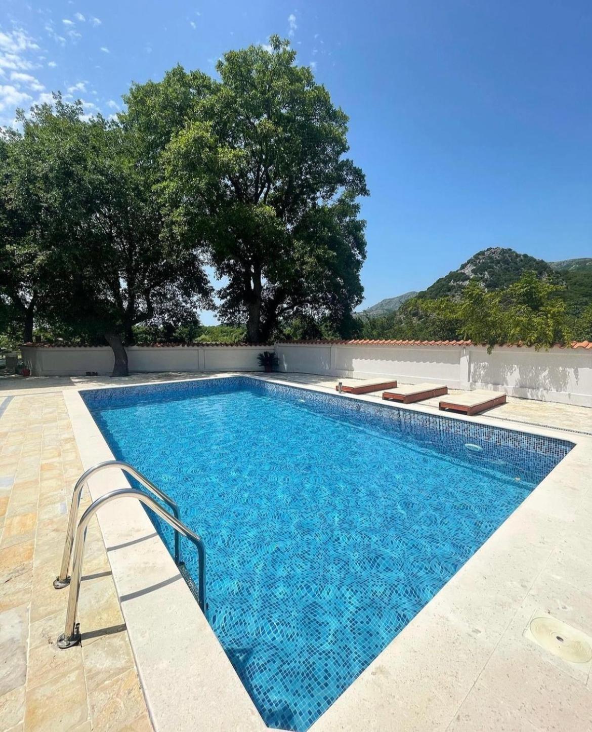 Stars Residence Petrovac Екстериор снимка