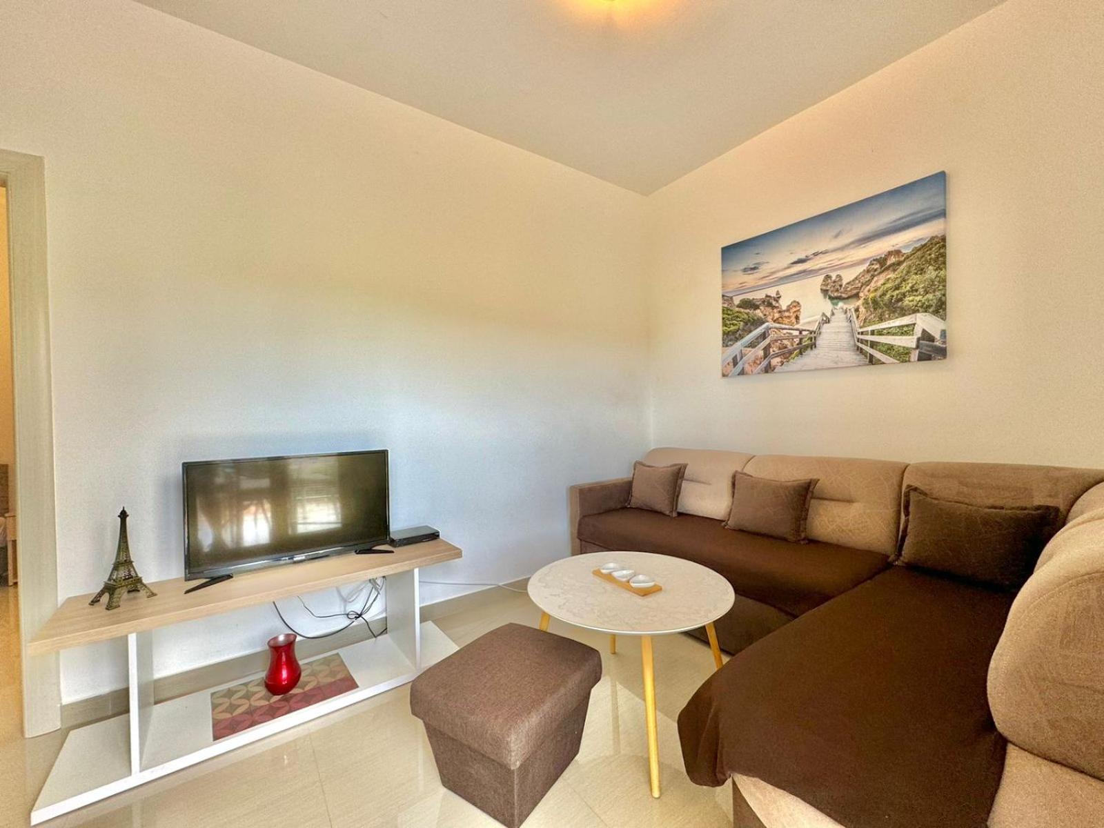 Stars Residence Petrovac Екстериор снимка