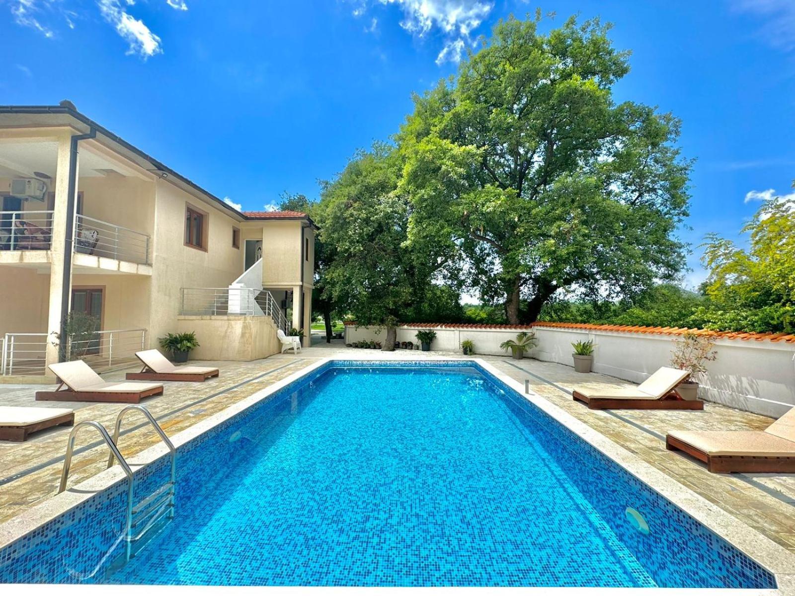 Stars Residence Petrovac Екстериор снимка